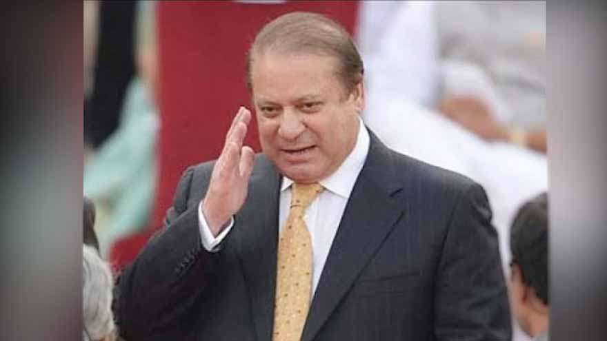 Nawaz Sharif performs Umrah during visit to Saudi Arabia
