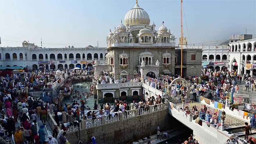 Sikh pilgrims reach Gurdwara Panja Sahib