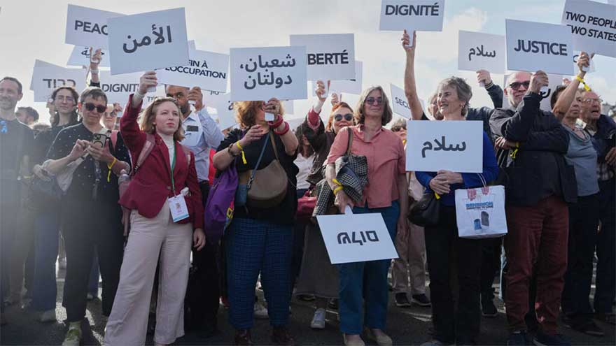 Israeli, Palestinian groups urge G7 support for two-state solution