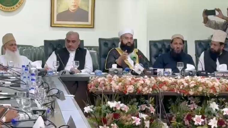 محرم الحرام میں اتحاد و امن برقرار رکھنا قومی ذمہ داری ہے: طاہر اشرفی