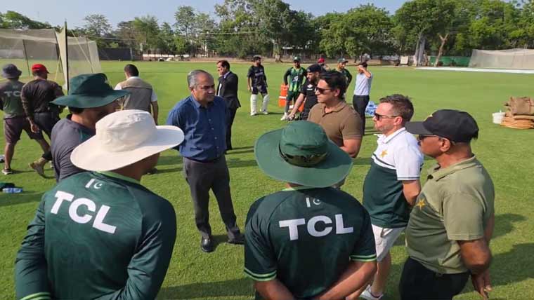 آئندہ چند روز میں ٹیسٹ ٹیم  کا کپتان  تبدیل کیے جانے کا امکان