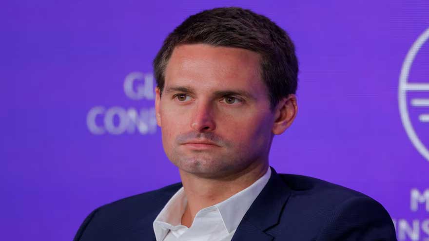 Snap CEO Spiegel defends Specs as long-term bet, pushes back against activist pressure