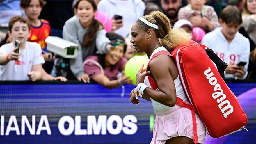 Serena Williams defeated in Berlin ahead of Wimbledon return