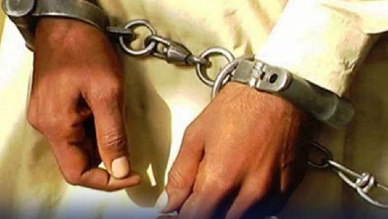 کراچی: پولیس اور حساس ادارے کی مشترکہ کارروائی، انتہائی مطلوب بینک ڈکیت گرفتار