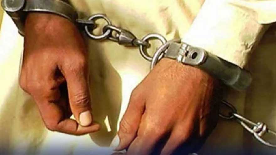 Bank robbery suspect with Rs1m head money held in Karachi