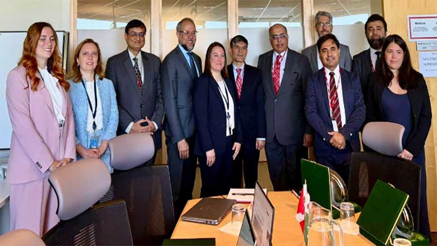 Pakistan, Canada hold investment treaty talks to boost economic cooperation