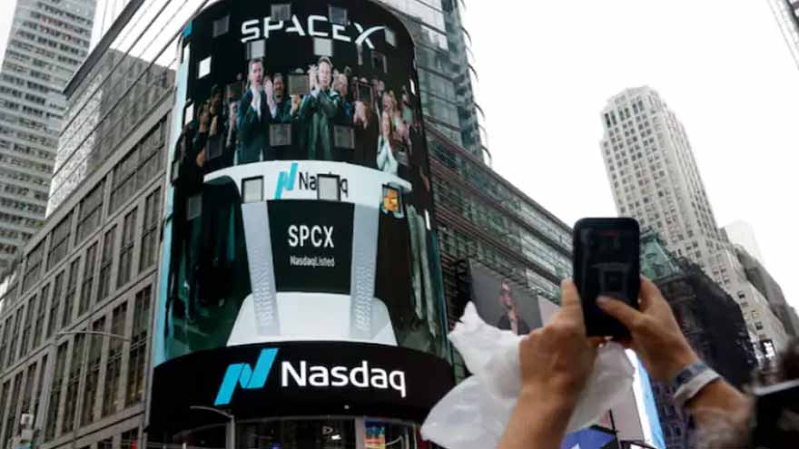SpaceX shares fall as post-IPO frenzy loses steam