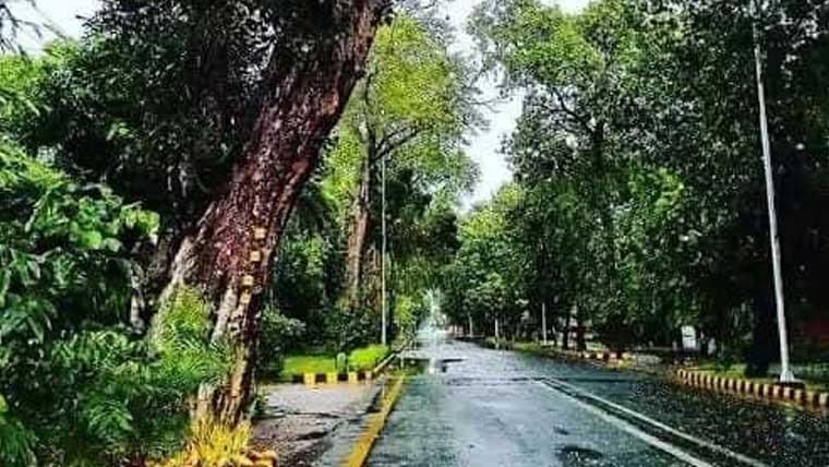 ملک کے مختلف علاقوں میں گرج چمک کے ساتھ طوفانی بارش کی پیشگوئی