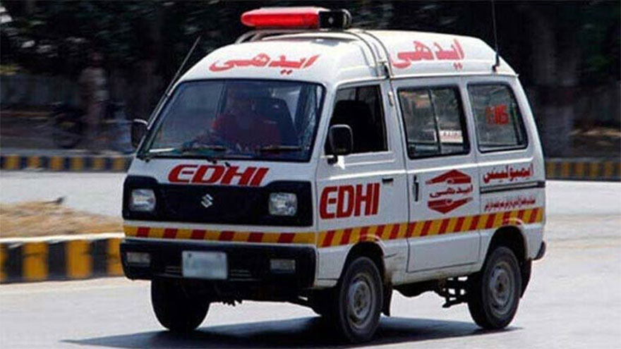 Three killed, two injured in separate road mishaps in Karachi