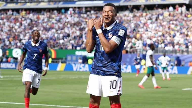 فرانس نے عراق کو 0-3 سے شکست دیکر ناک آؤٹ مرحلے میں جگہ بنا لی
