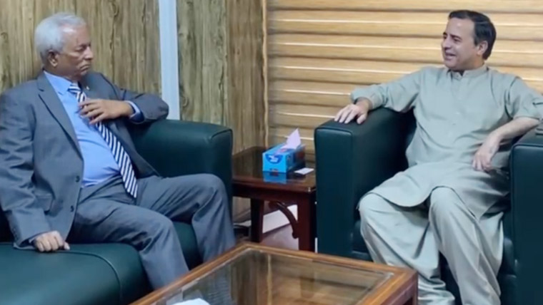 وزیر بحری امور سے گورنر سندھ کی ملاقات، ساحلی تحفظ کیلئے تعاون بڑھانے پر اتفاق