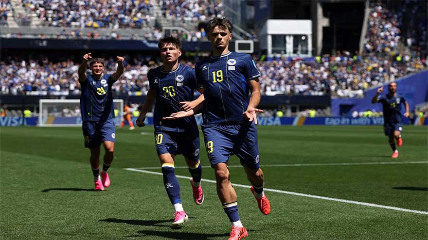 Bosnia in strong position to reach last 32, Qatar out of World Cup