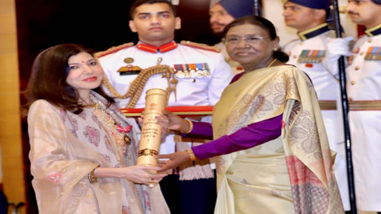 مشہور گلوگارہ الکا یاگنک کو بھارت کا اعلیٰ اعزاز، مداحوں کو جذباتی پیغام