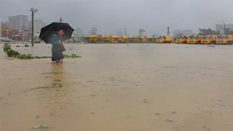 Heavy rains from nearby typhoon pound Taiwan, 200 to be evacuated on east coast