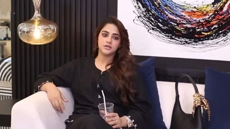 خواتین کو کیسے لڑکے متوجہ کرتے ہیں، نمرہ شاہد نے بتا دیا