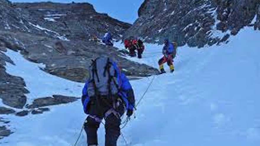 French climber's body recovered from K-6