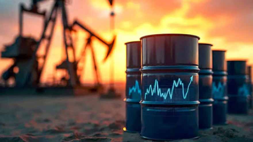 Oil edges lower amid resumption of strait shipments even as vessel hit near Oman