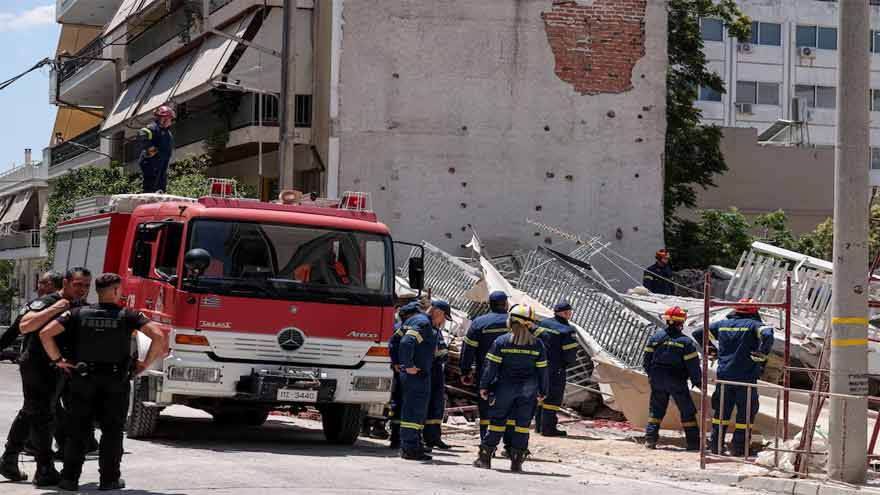Apartment block collapses in Athens, rescuers search for trapped