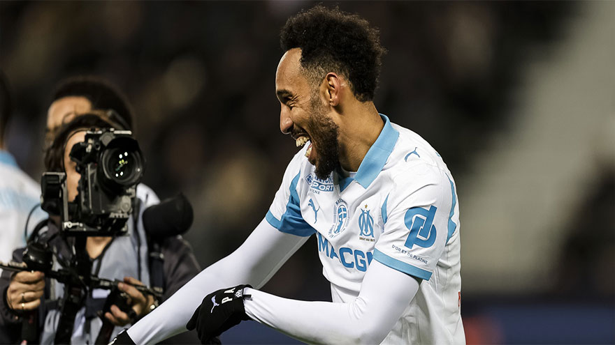 Aubameyang strikes twice as Marseille edge Lyon in Ligue 1