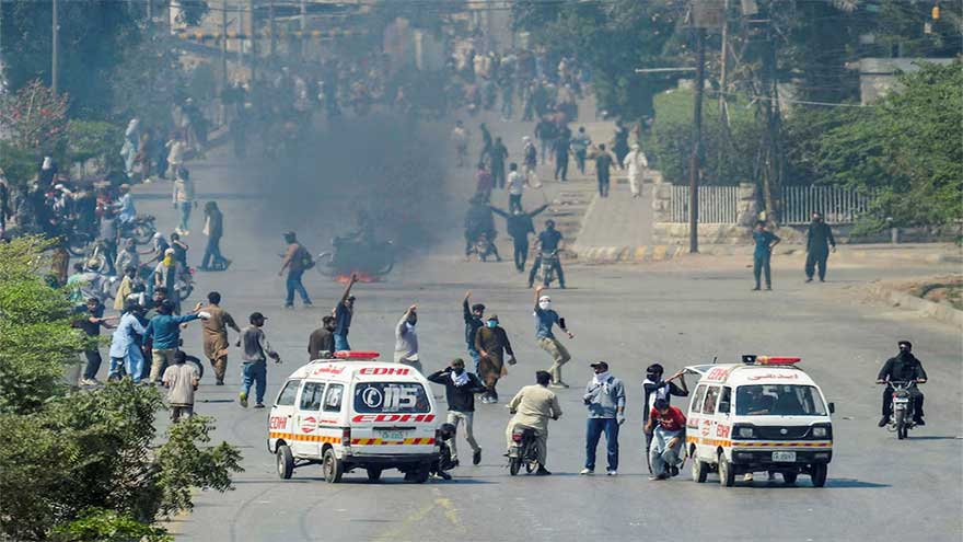 Crowds worldwide rage or celebrate after Iran strikes; 23 killed in Pakistan