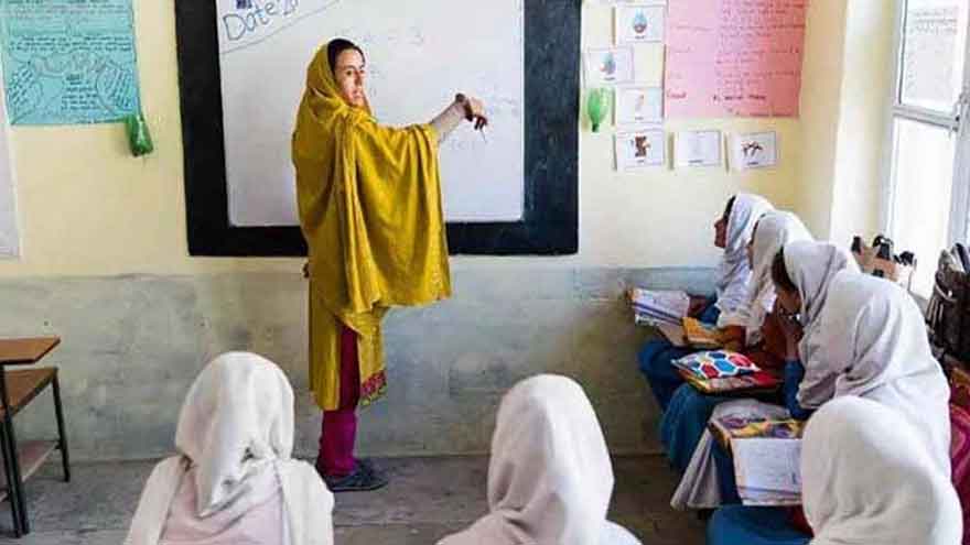 Punjab orders recruitment of school teacher interns across province
