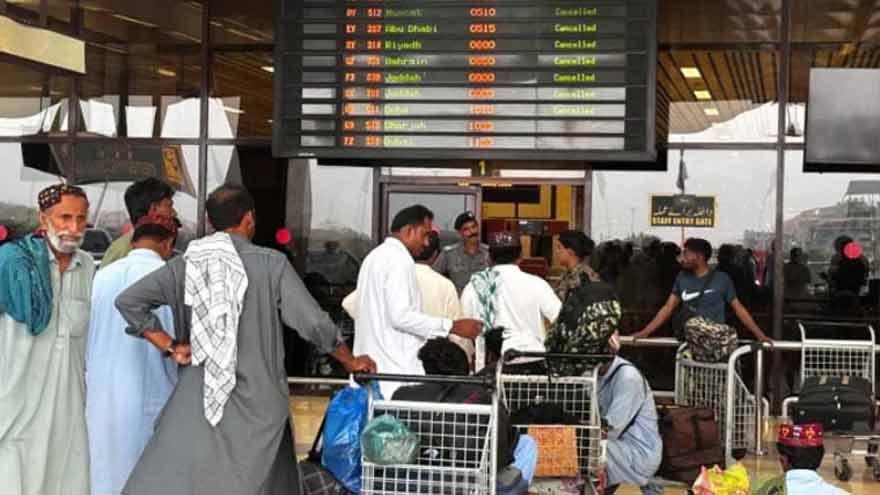 Middle East airspace restrictions lead to massive flight disruptions across Pakistani airports
