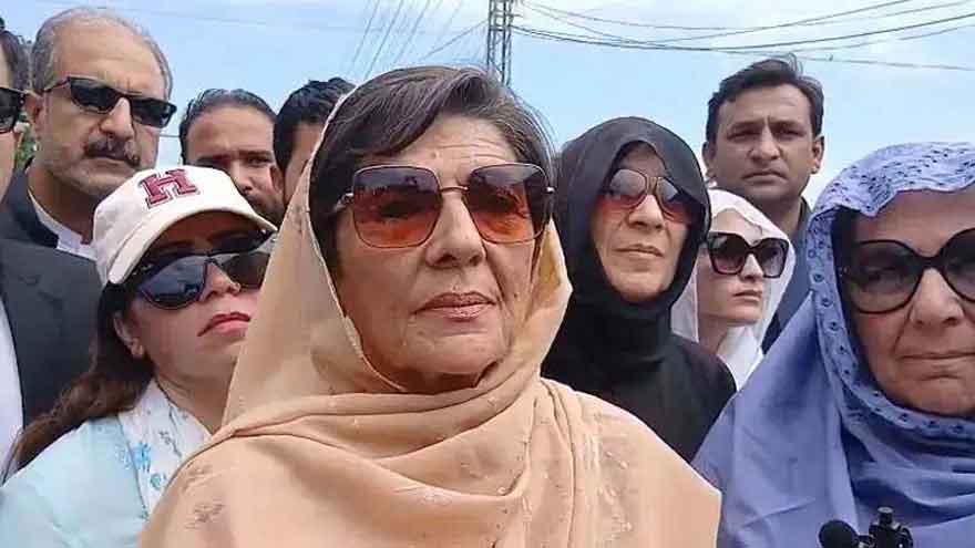 Aleema says Imran's full medical report not given in court, urges immediate treatment at Shifa International