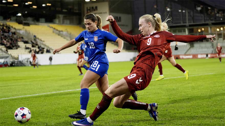 England hit Ukraine for six in Women's World Cup qualifiers