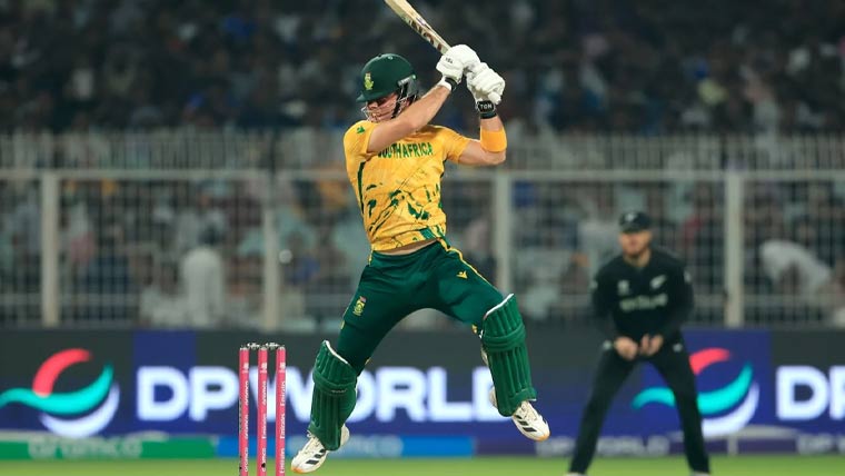 پہلا سیمی فائنل: جنوبی افریقا کا نیوزی لینڈ کو جیت کیلئے 170 رنز کا ہدف