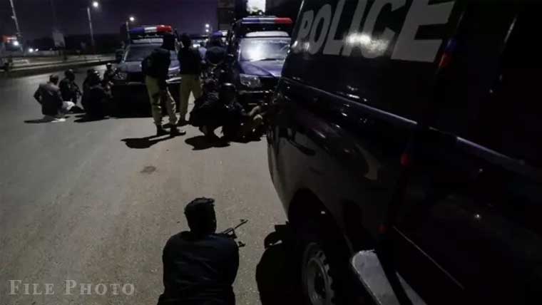 اوباڑو: پولیس اور ڈاکوؤں کے درمیان مبینہ مقابلہ، ایک ڈاکو گرفتار، 3 فرار