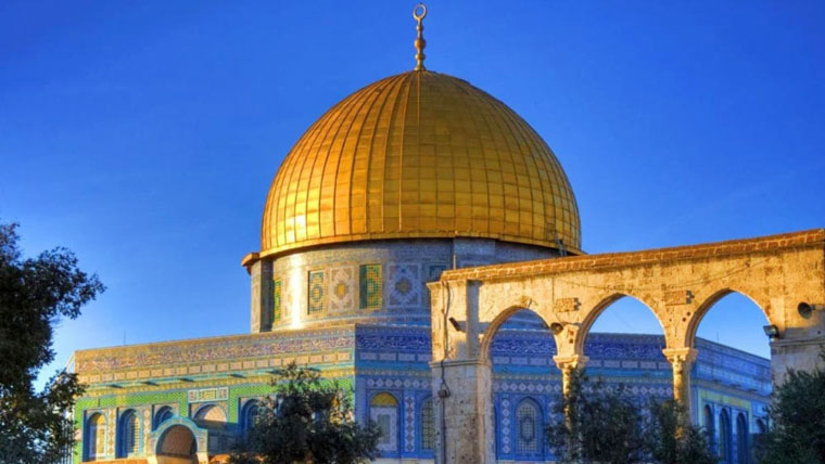 اسرائیل نے مسجدِ اقصیٰ میں جمعے کی نماز پر پابندی لگا دی