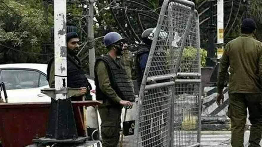 Roads leading to Islamabad's Red Zone closed ahead of expected protests