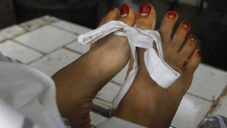 کراچی کے علاقے لانڈھی میں آئل ٹینکر کی ٹکر سے خاتون جاں بحق