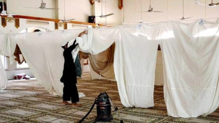 ملک بھر میں لاکھوں فرزندان اسلام آج اعتکاف بیٹھیں گے