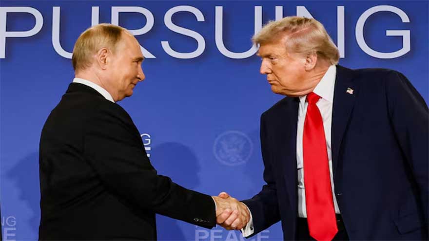 Trump, Putin talk of war and peace as US weighs easing Russian oil sanctions