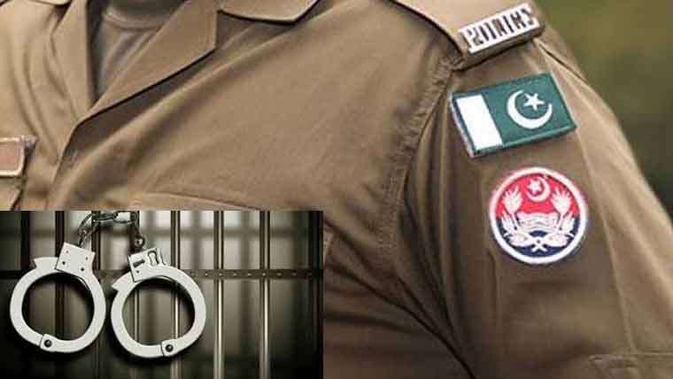 کالا باغ : ڈیزل سمگلنگ کے الزام میں دو پولیس اہلکار گرفتار