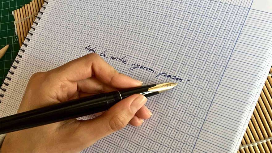 Left-handed people may have a psychological advantage in competition