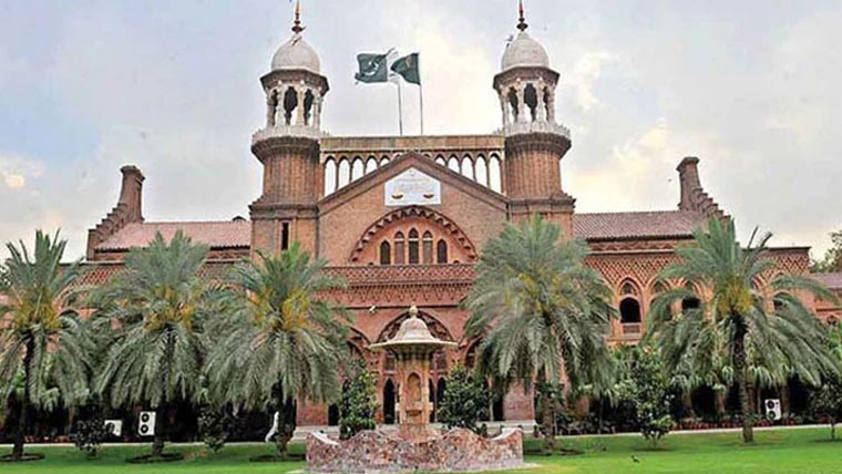 پٹرولیم مصنوعات کی قیمتیں بڑھانے کیخلاف درخواست پر وفاق سے جواب طلب