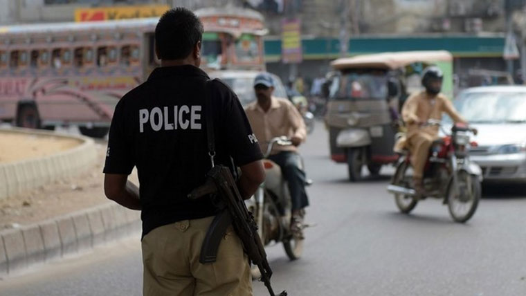 کراچی میں سٹریٹ کرائم بے قابو، ڈھائی ماہ میں 11 ہزار سے زائد وارداتیں رپورٹ