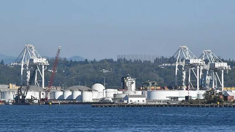 بڑھتی قیمتیں: امریکہ کا سٹریٹجک ذخائر سے 172 ملین بیرل تیل جاری کرنے کا اعلان