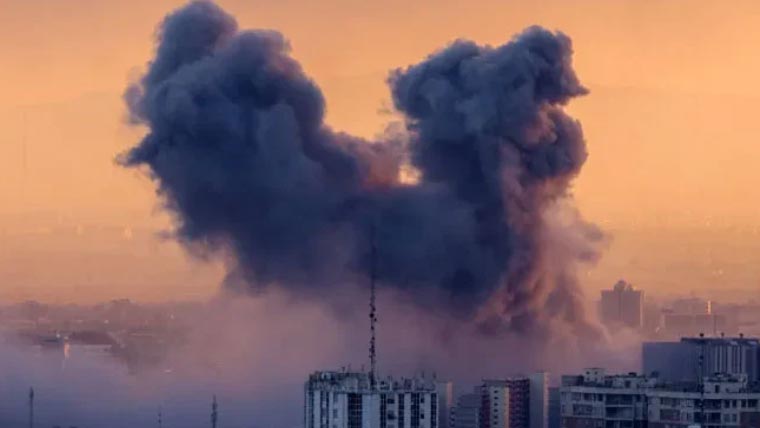 امریکا اور اسرائیل کے مزید حملے، تہران پھر دھماکوں سے گونج اٹھا، پولیس ہیڈ کوارٹرز تباہ