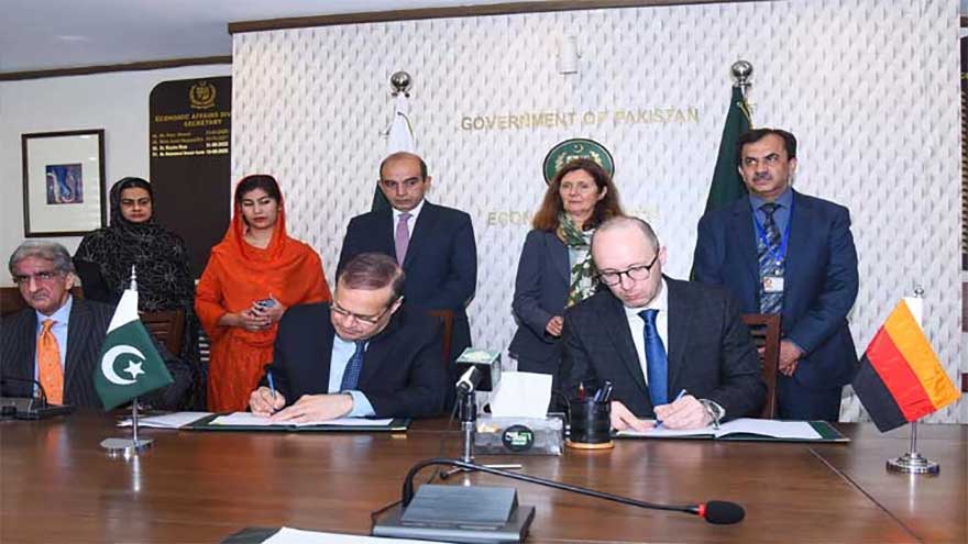 Pakistan, German development bank sign 18 million agreement