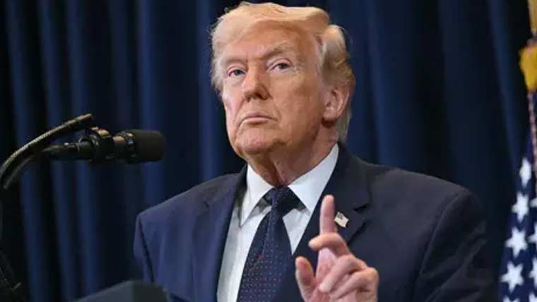 آج طاقتور ترین بمباری کی، آبنائے ہرمز میں جلد جہازوں کو تحفظ دیں گے: ٹرمپ