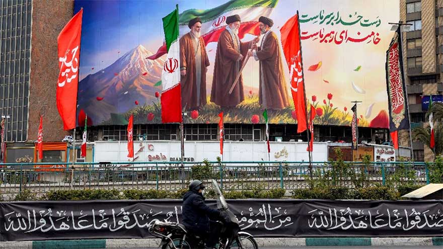 Which Khamenei family members were killed at start of war?