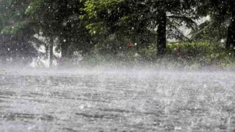 آزاد جموں و کشمیر کے بیشتر علاقوں میں آج رات سے بارشیں
