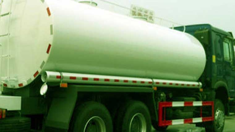 کراچی میں غیر قانونی ایرانی ڈیزل کی سپلائی ناکام ، دو ملزم گرفتار