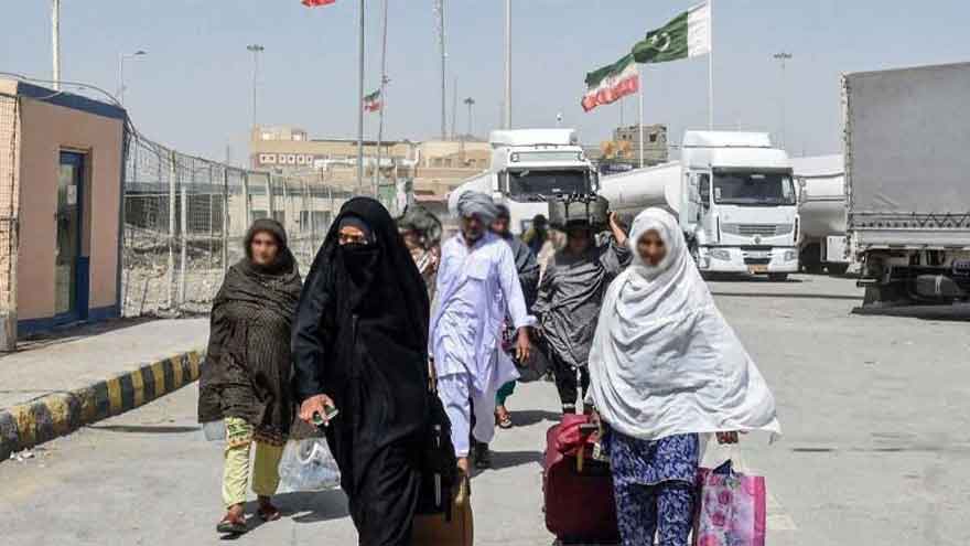 Another 60 Pakistanis return home from Iran amid Middle East tensions