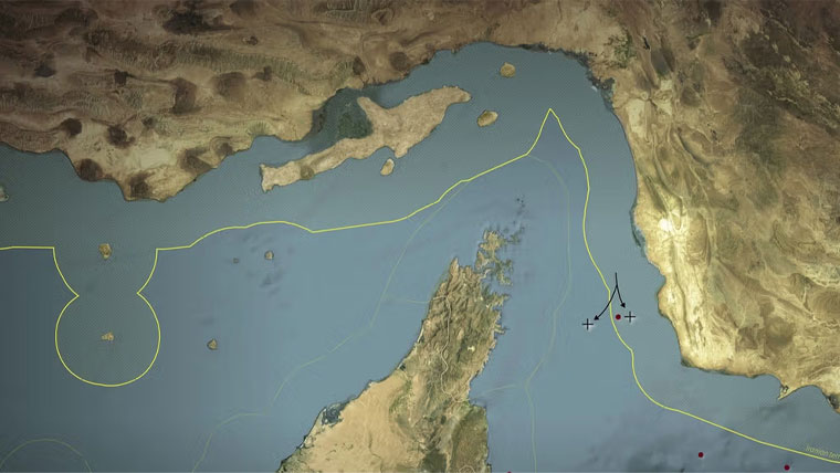 ایرانی حملوں کی 51 ویں لہر، آبنائے ہرمز امریکا اور اس کے اتحادیوں کے علاوہ سب کیلئے کھلی ہے: عراقچی