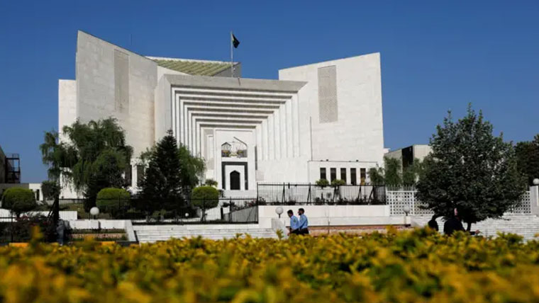 پنجاب ایمرجنسی سروس کے ملازمین سول نہیں، پبلک سرونٹس ہیں: سپریم کورٹ