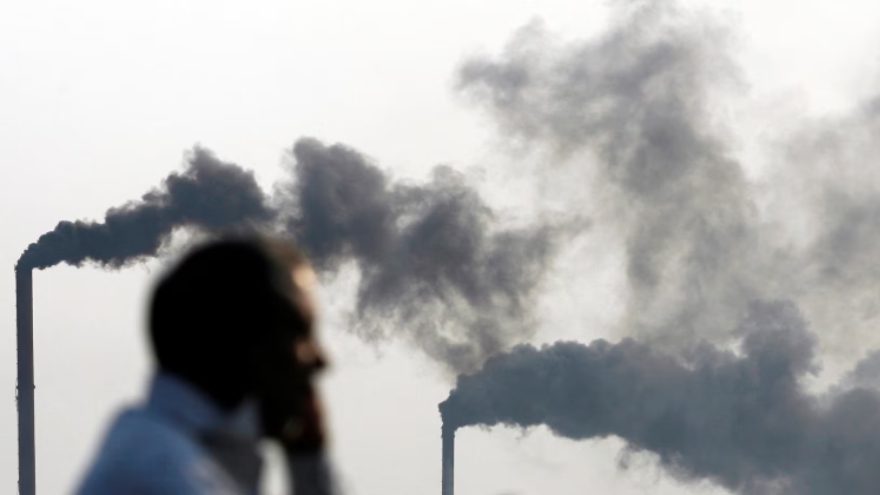 France threatens to block funds for India over climate inaction